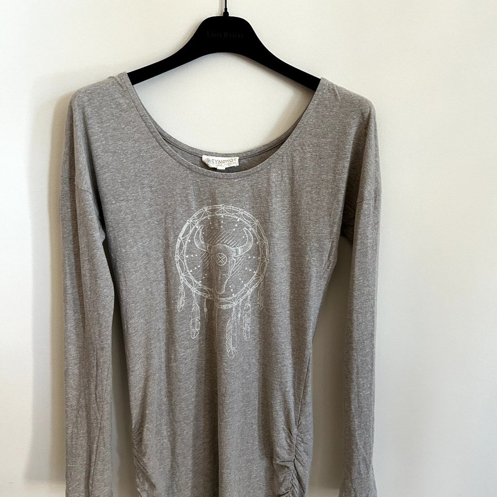 Synergy Organic Cotton Graphic Long-Sleeved TShirt (XS)